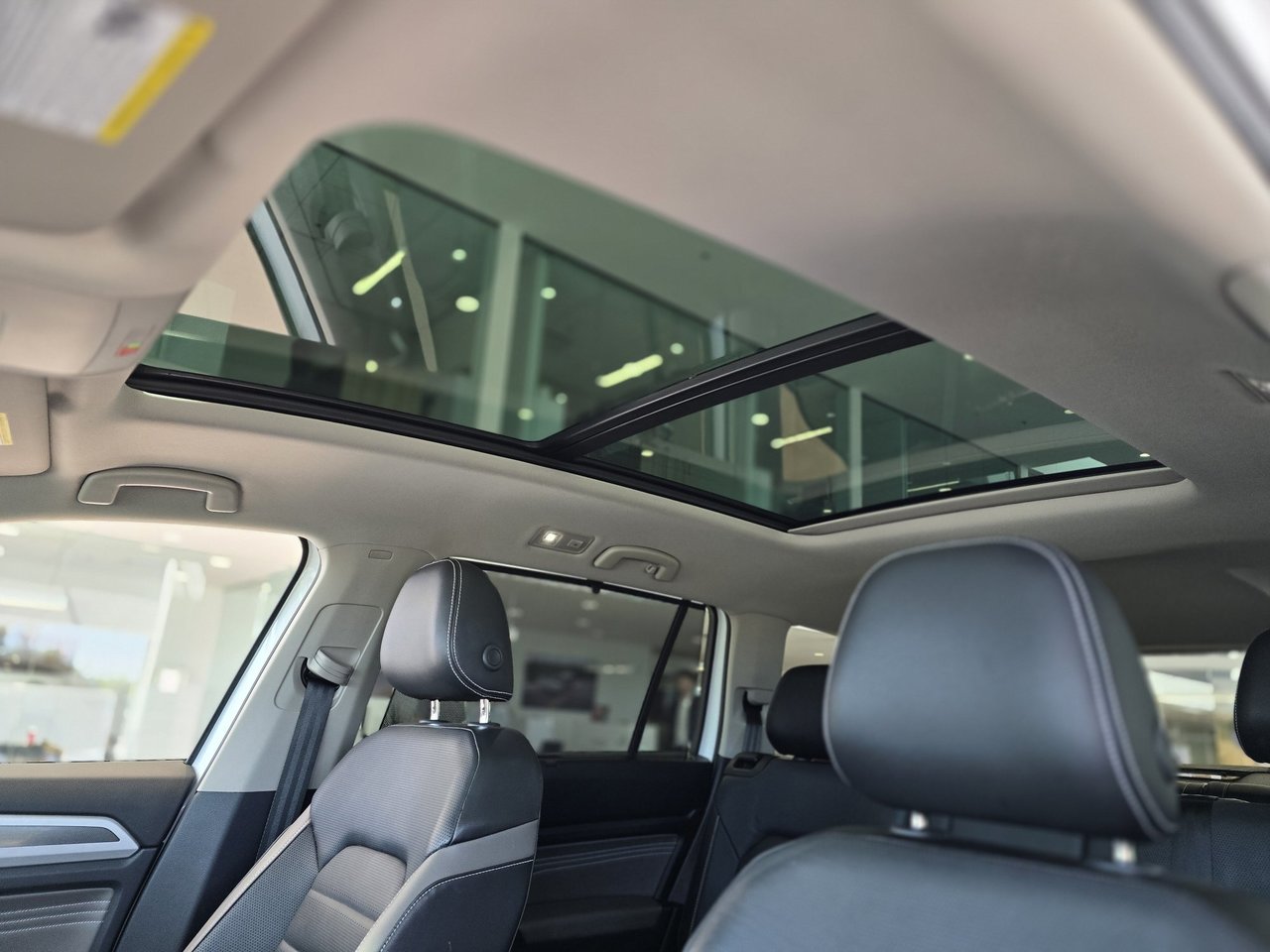 2022 Volkswagen Atlas Execline R-LINE | PANO | CUIR | NAV | DÉMARREUR Execline R-LINE | PANO | CUIR | NAV | DÉMARREUR