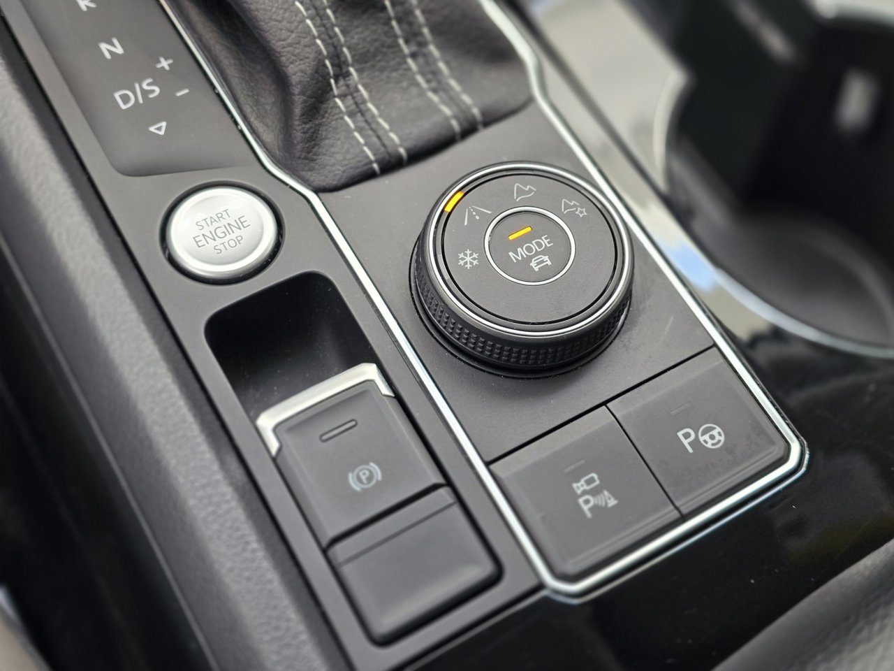 2022 Volkswagen Atlas Execline R-LINE | PANO | CUIR | NAV | DÉMARREUR Execline R-LINE | PANO | CUIR | NAV | DÉMARREUR