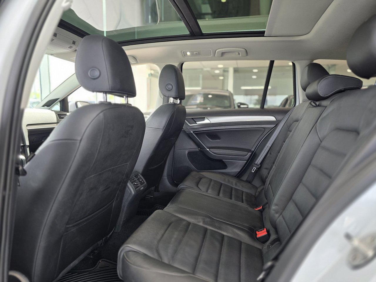 2019 Volkswagen GOLF ALLTRACK Execline TOIT | CUIR | PHARE LED | JANTES 18'' Execline TOIT | CUIR | PHARE LED | JANTES 18''