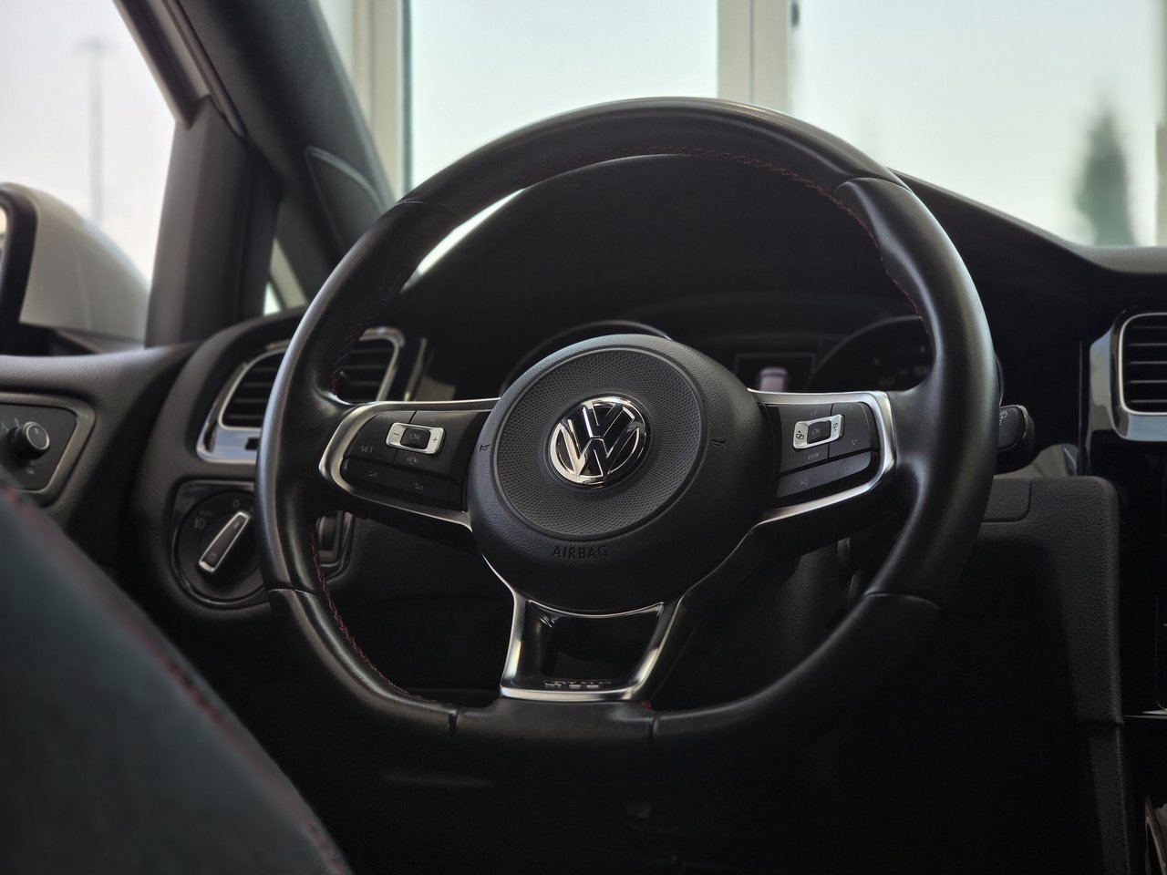 2019 Volkswagen Golf GTI 228HP | CARPLAY | CAMÉRA | BLUETOOTH | BAS KM!! 228HP | CARPLAY | CAMÉRA | BLUETOOTH | BAS KM!!