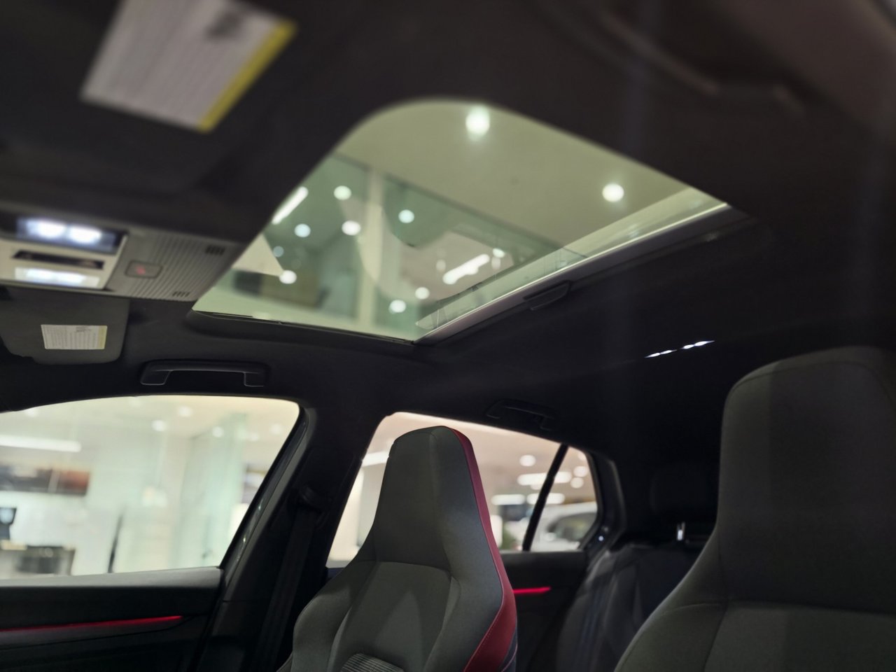 Volkswagen Golf GTI DSG | TOIT | CARPLAY | CAMÉRA | 241HP 2022 DSG | TOIT | CARPLAY | CAMÉRA | 241HP