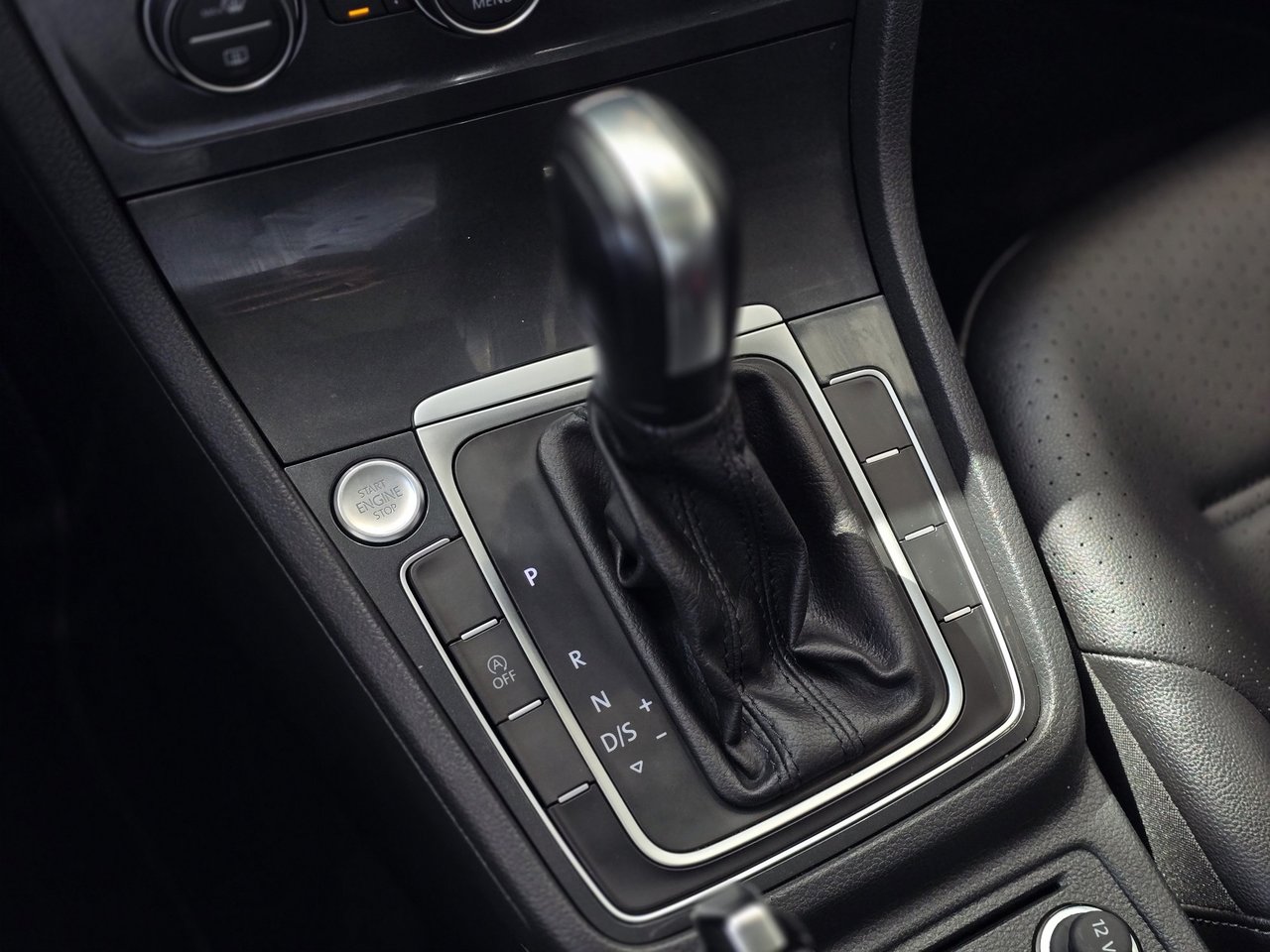 Volkswagen Golf Highline AUTOMATIQUE | TOIT | CUIR | NAV | CARPLAY 2021 Highline AUTOMATIQUE | TOIT | CUIR | NAV | CARPLAY