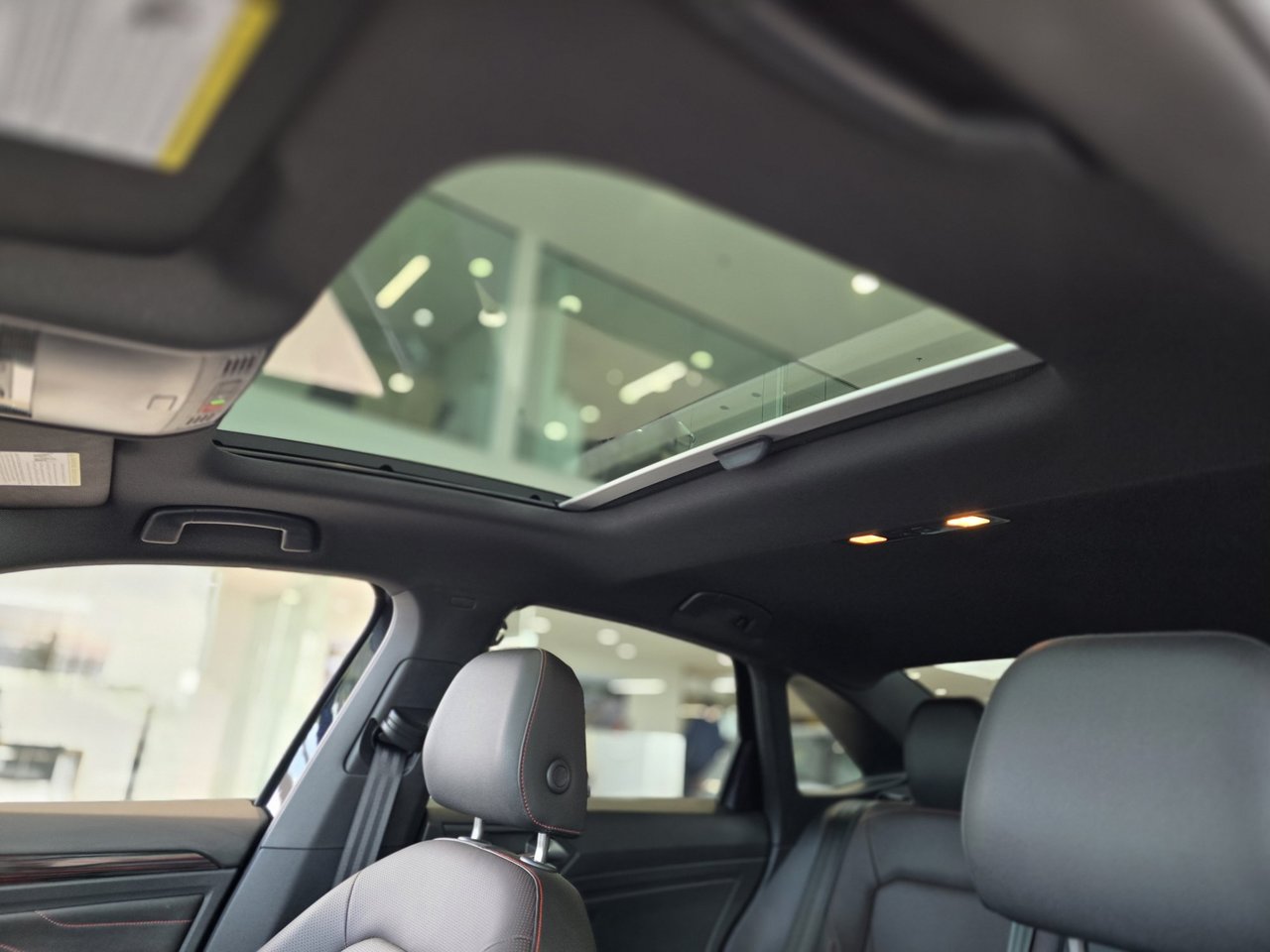 2024 Volkswagen Jetta GLI DSG | TOIT | CUIR | NAV | CARPLAY | BAS KM!! DSG | TOIT | CUIR | NAV | CARPLAY | BAS KM!!