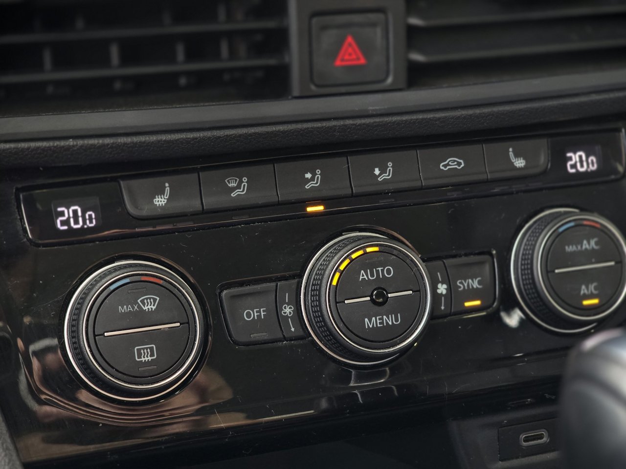 2021 Volkswagen Jetta Highline TOIT | CARPLAY | CAMÉRA | CUIR | BAS KM!! Highline TOIT | CARPLAY | CAMÉRA | CUIR | BAS KM!!