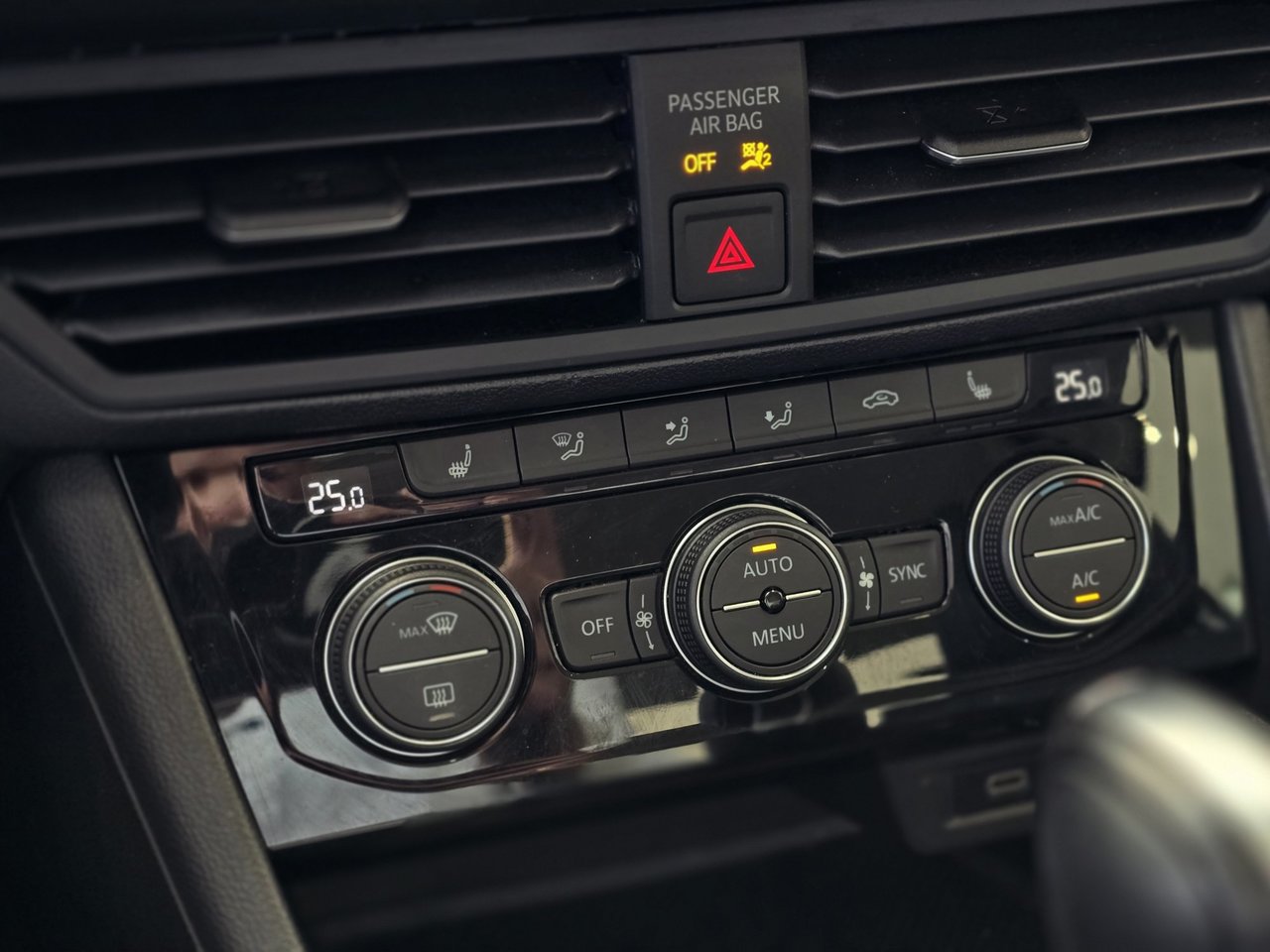 Volkswagen Jetta Highline AUTOMATIQUE | TOIT | CUIR | CARPLAY | CAM 2021 Highline AUTOMATIQUE | TOIT | CUIR | CARPLAY | CAM