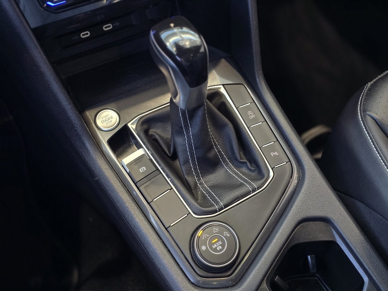 2022 Volkswagen Tiguan Comfortline R-Line Black Edition | PANO | CUIR Comfortline R-Line Black Edition | PANO | CUIR
