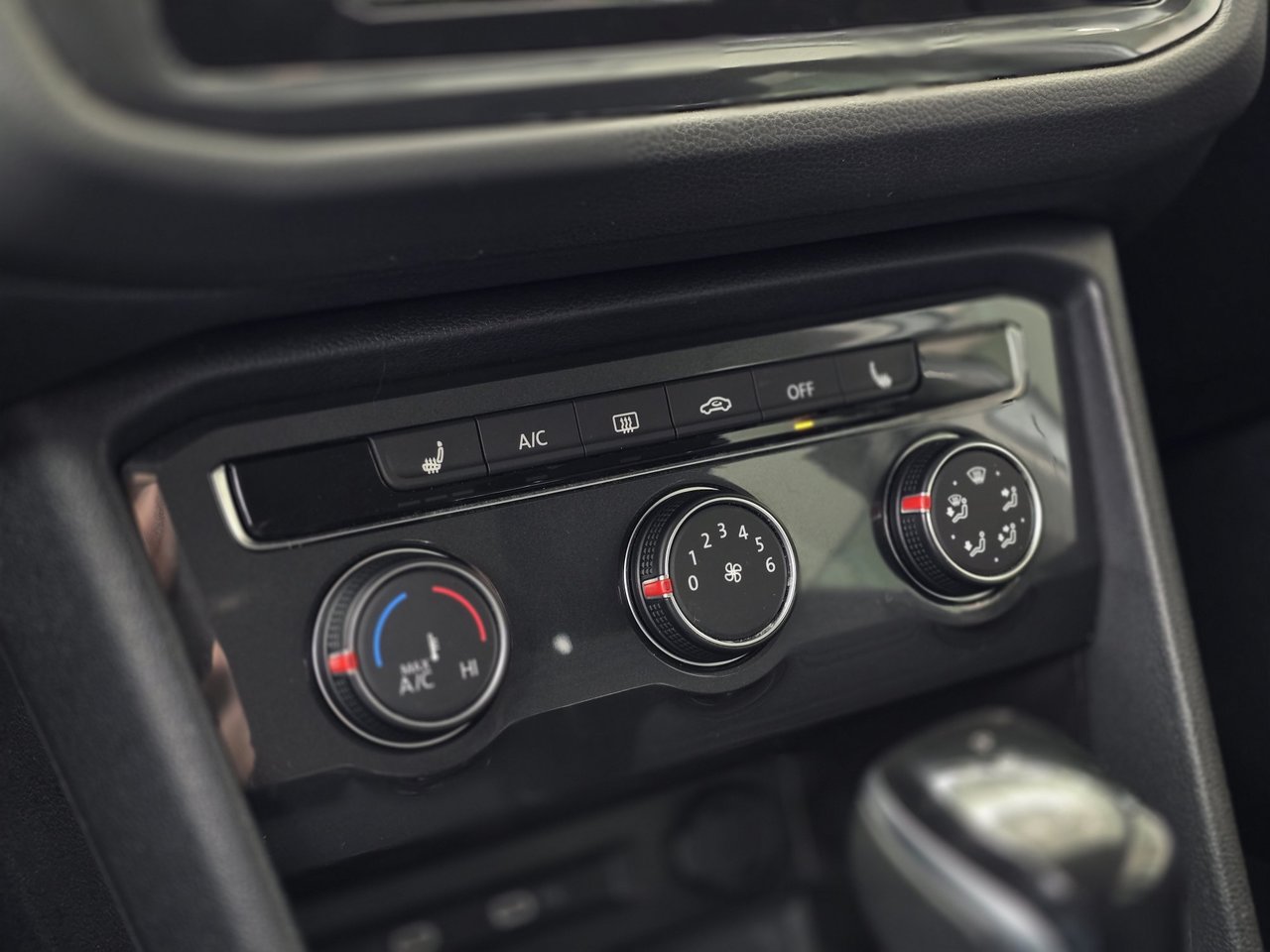 2022 Volkswagen Tiguan Trendline 4MOTION | CARPLAY | CAMÉRA | BAS KM !! Trendline 4MOTION | CARPLAY | CAMÉRA | BAS KM !!