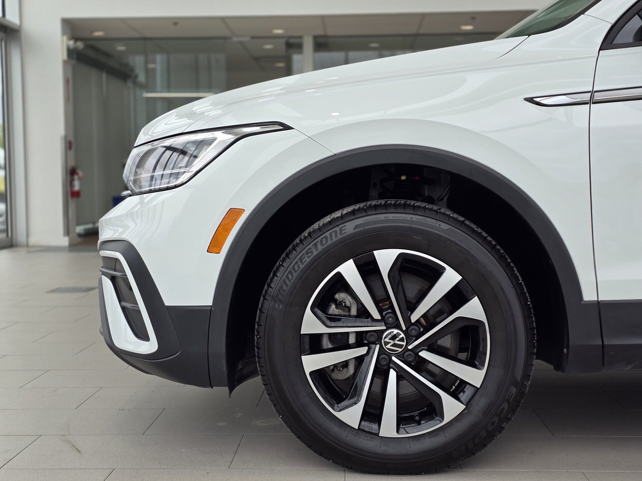 2022 Volkswagen Tiguan Trendline 4MOTION | CARPLAY | CAMÉRA | BAS KM !! Trendline 4MOTION | CARPLAY | CAMÉRA | BAS KM !!