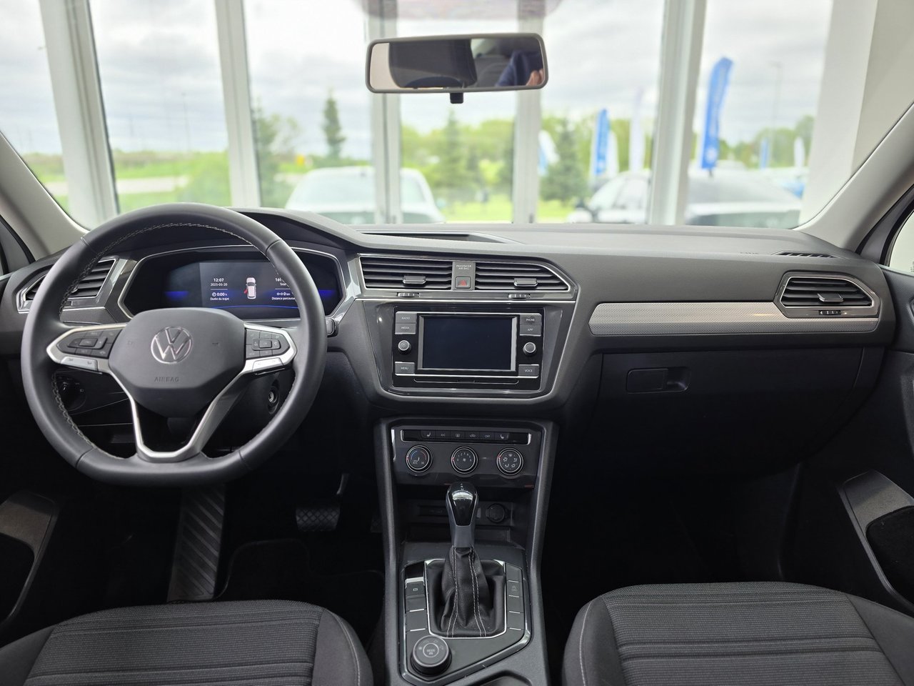 2022 Volkswagen Tiguan Trendline 4MOTION | CARPLAY | CAMÉRA | BAS KM !! Trendline 4MOTION | CARPLAY | CAMÉRA | BAS KM !!