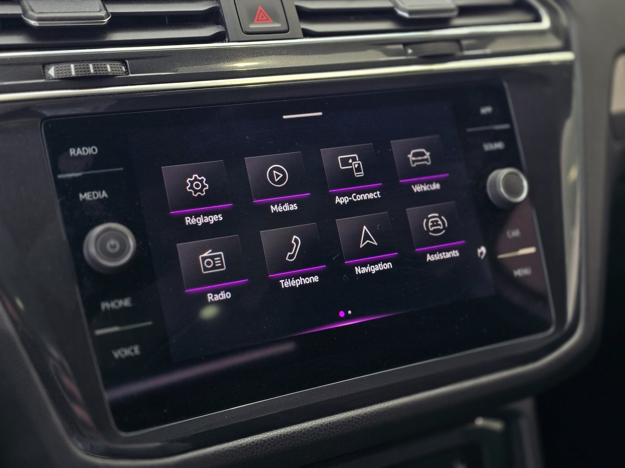 2024 Volkswagen Tiguan Comfortline R-Line Black Edition TOIT | CUIR | CAM Comfortline R-Line Black Edition TOIT | CUIR | CAM