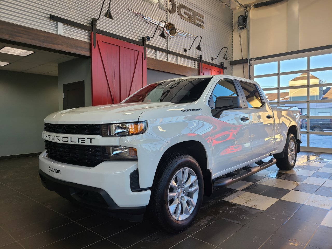 Chevrolet Silverado 1500 2020 Custom