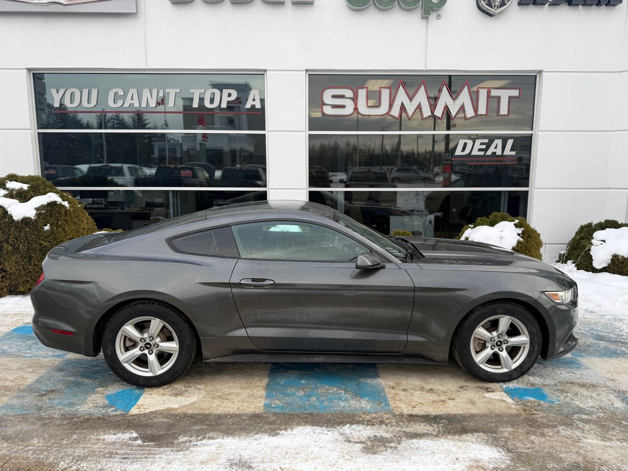 2017 Ford Mustang V6 Coupe RWD