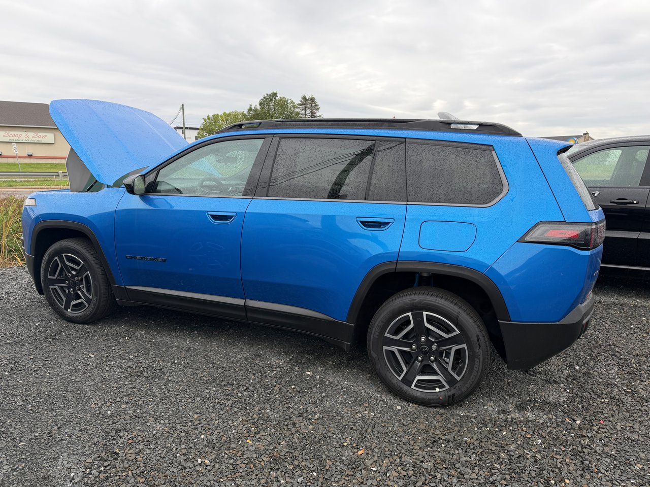 2026 Jeep Cherokee Laredo 4WD