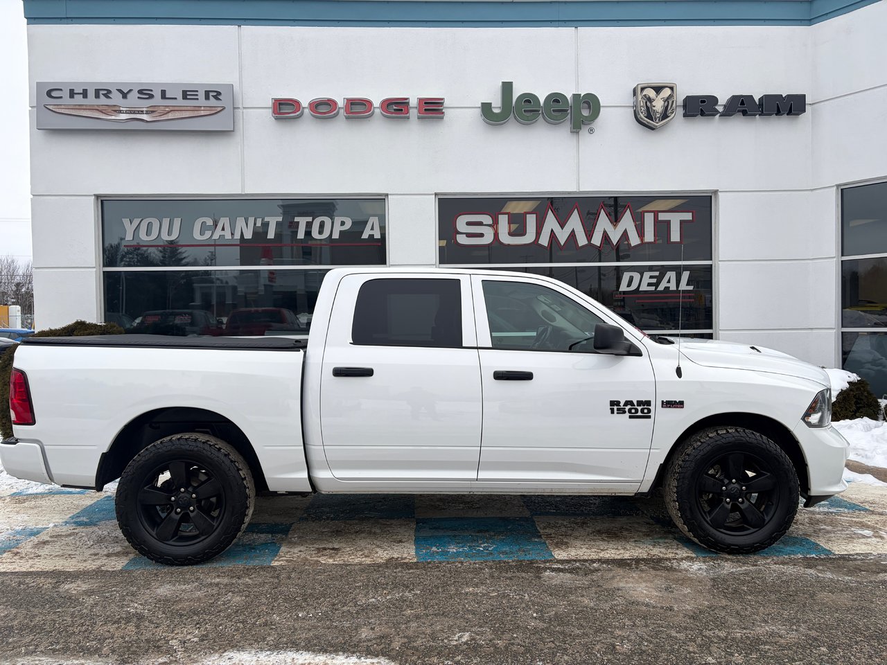 RAM 1500 Classic Express Crew Cab 4WD 2019