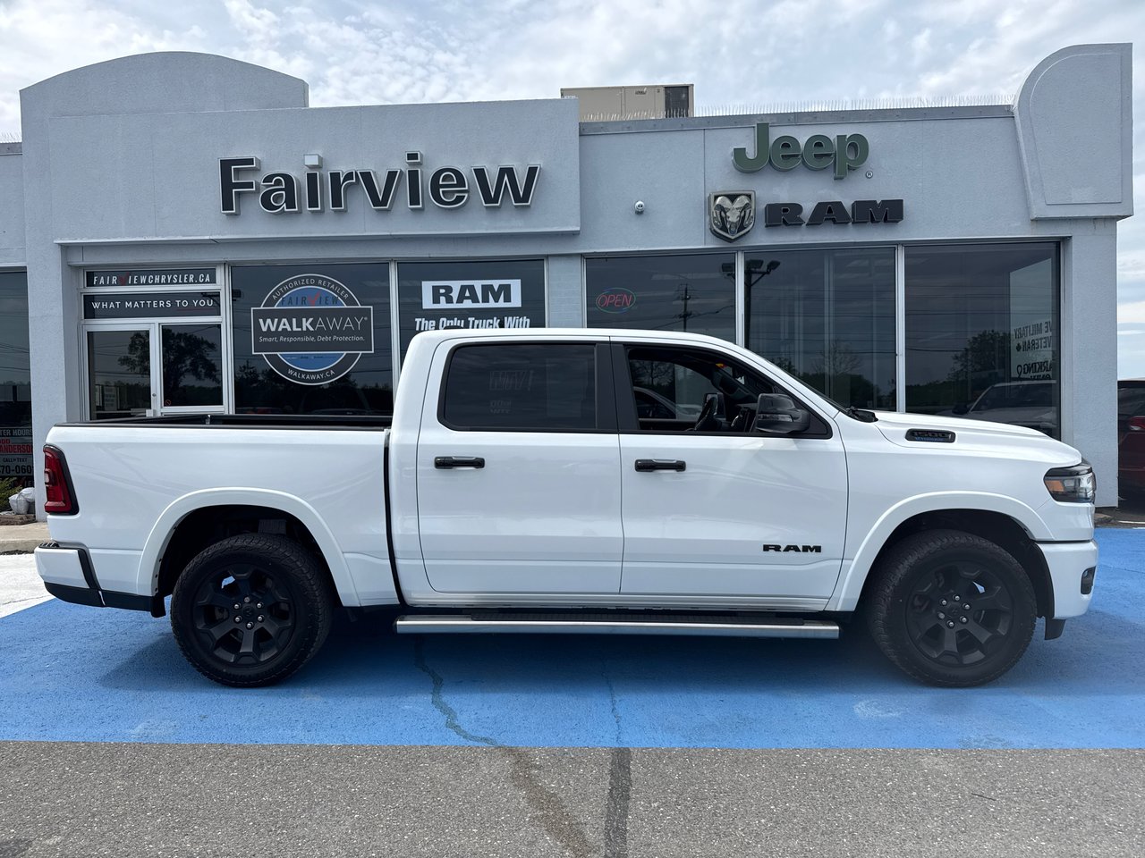 2025 RAM 1500 Big Horn Crew Cab 4WD Pickup Truck Four-Wheel Drive Automatic