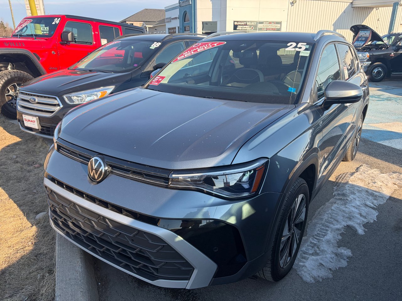 2025 Volkswagen Taos SE 4Motion