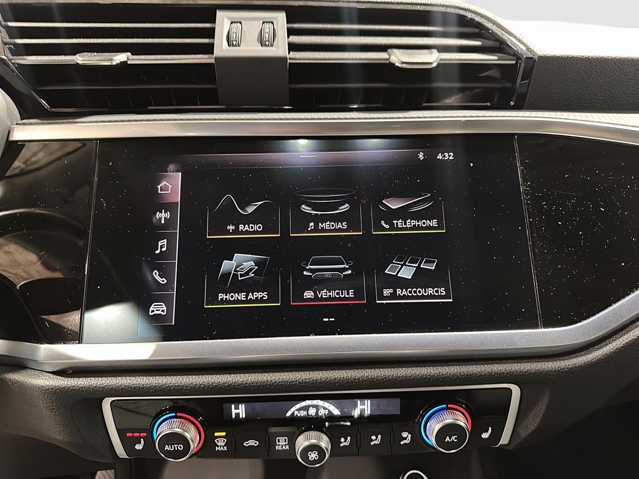 Audi Q3 Komfort 2020-17