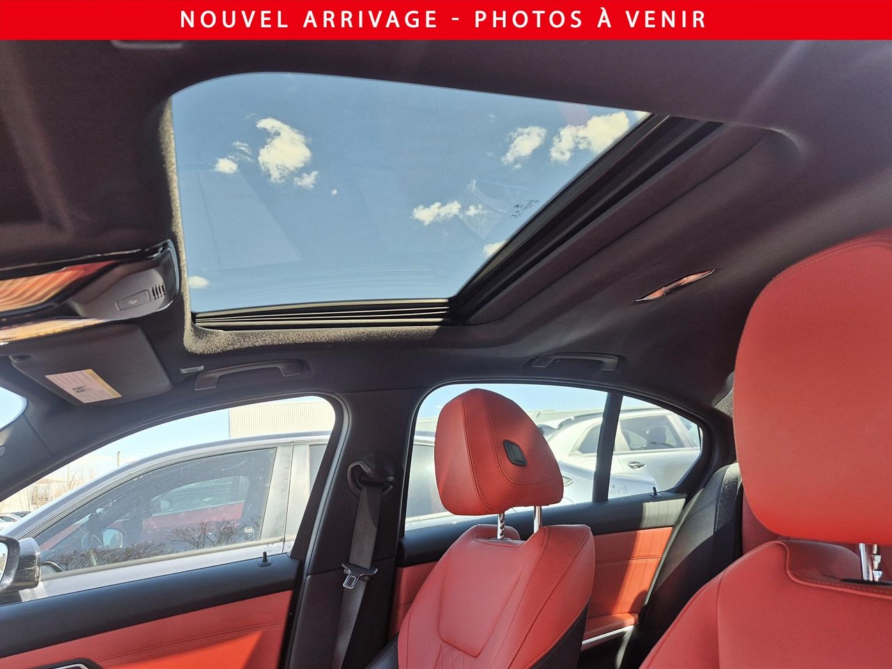 2022 BMW 3 Series 330e xDrive M PACK-1