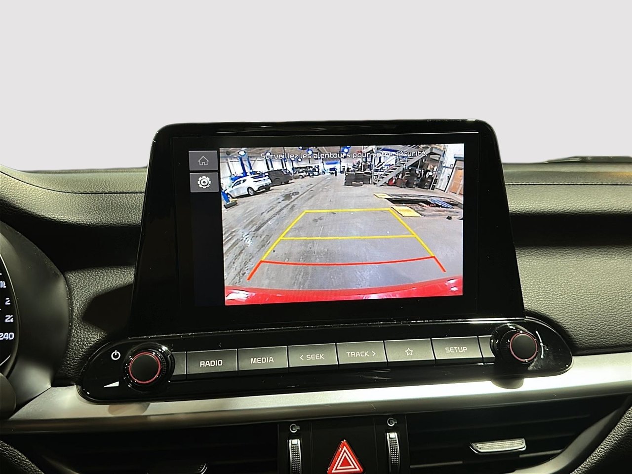 Kia Forte EX 2023-15
