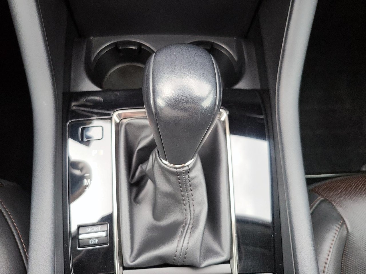 Mazda 3 GT AWD 2023-14
