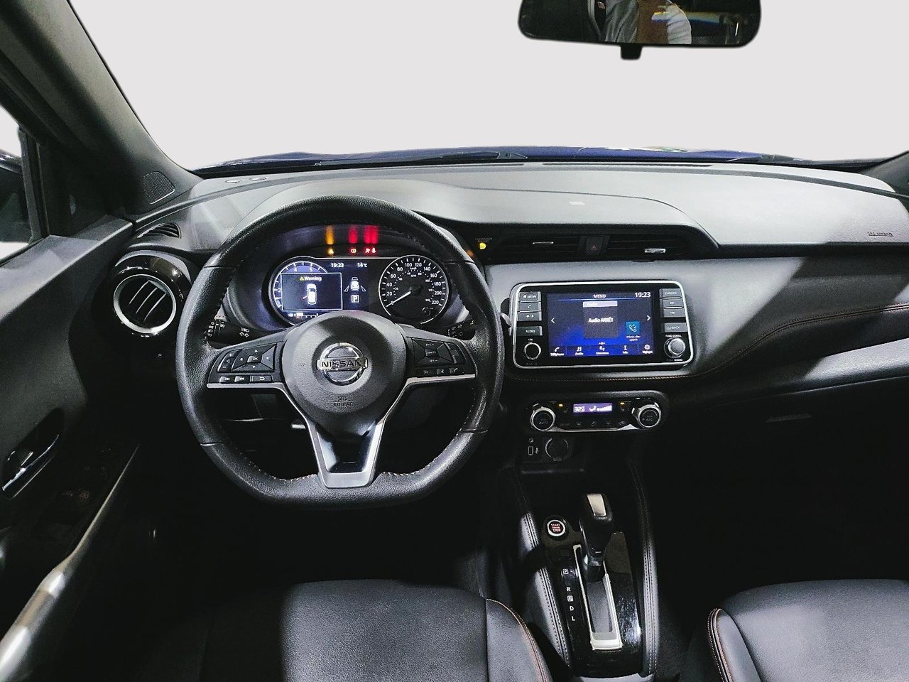 2019 Nissan Kicks SR-9