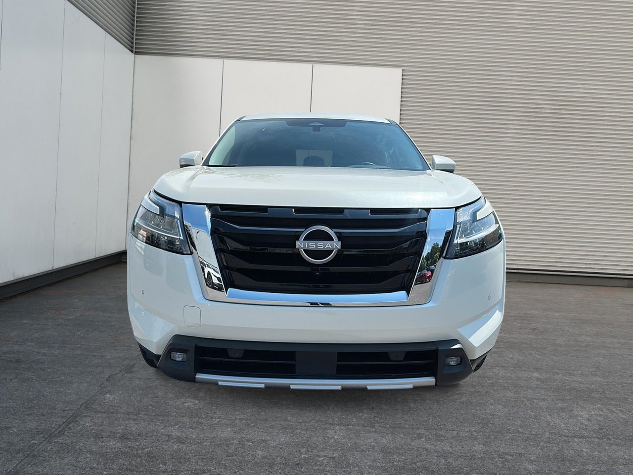 2022 Nissan Pathfinder SL AWD-1