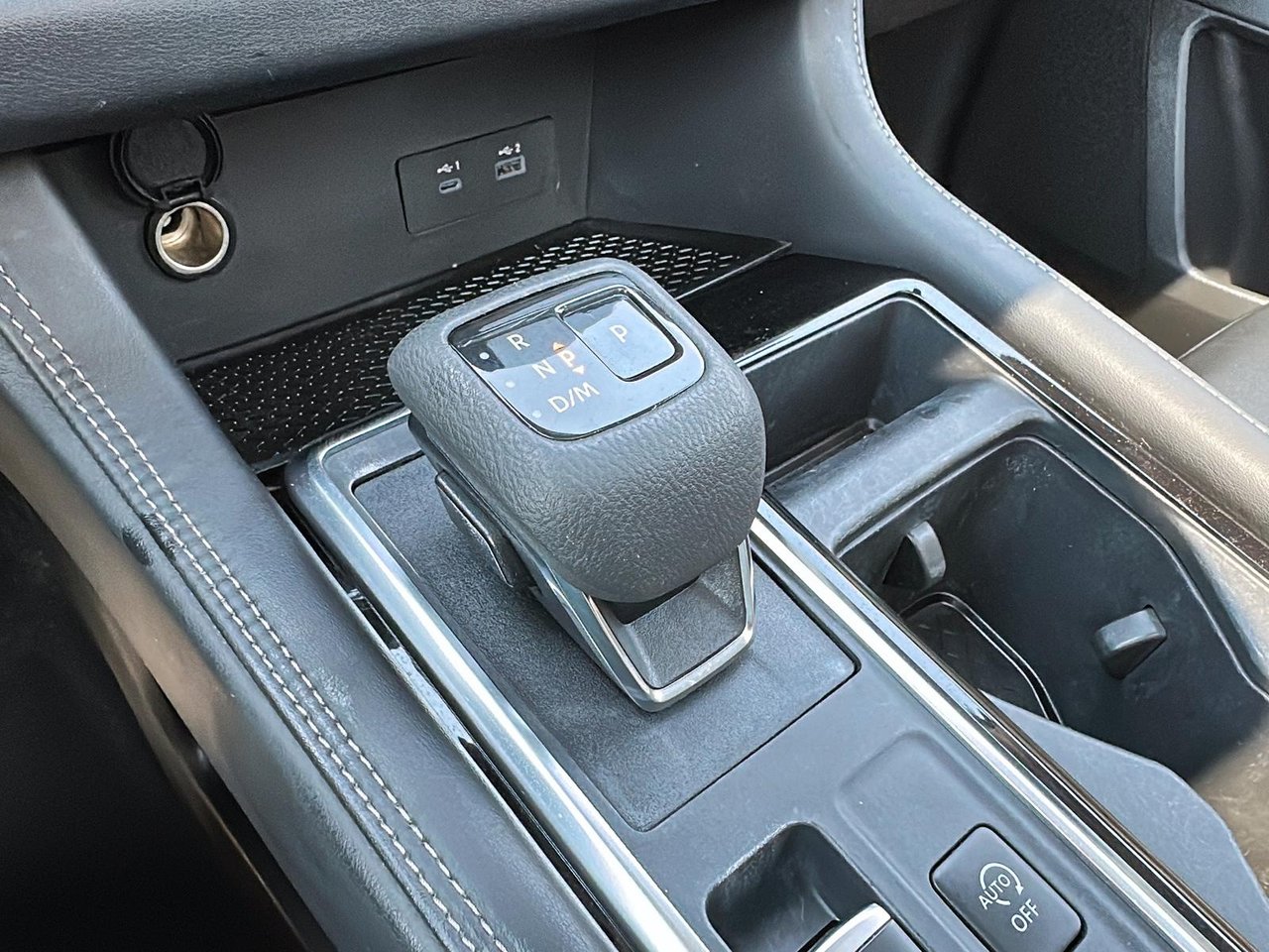 2022 Nissan Pathfinder SL AWD-12