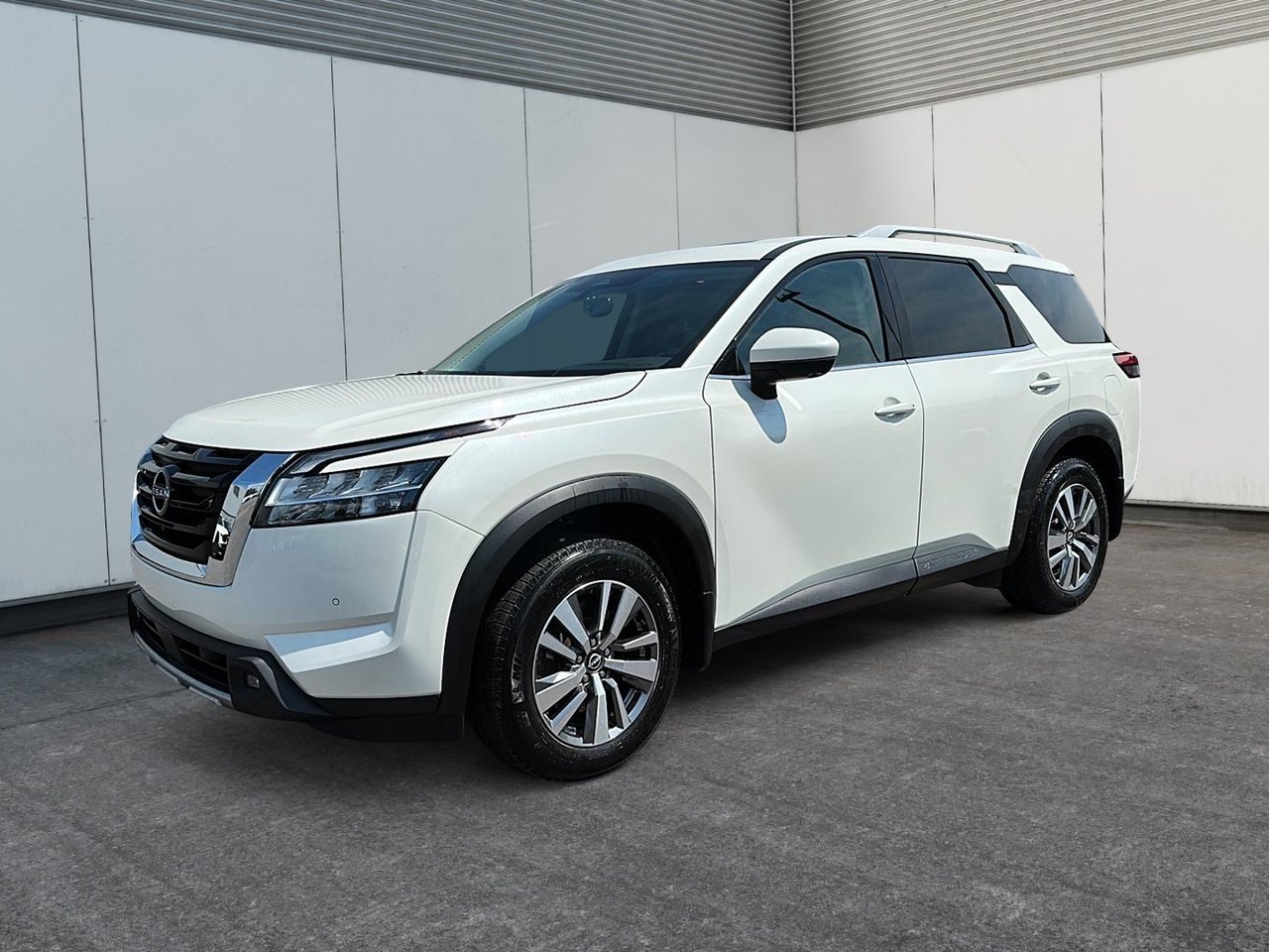 2022 Nissan Pathfinder SL AWD-0