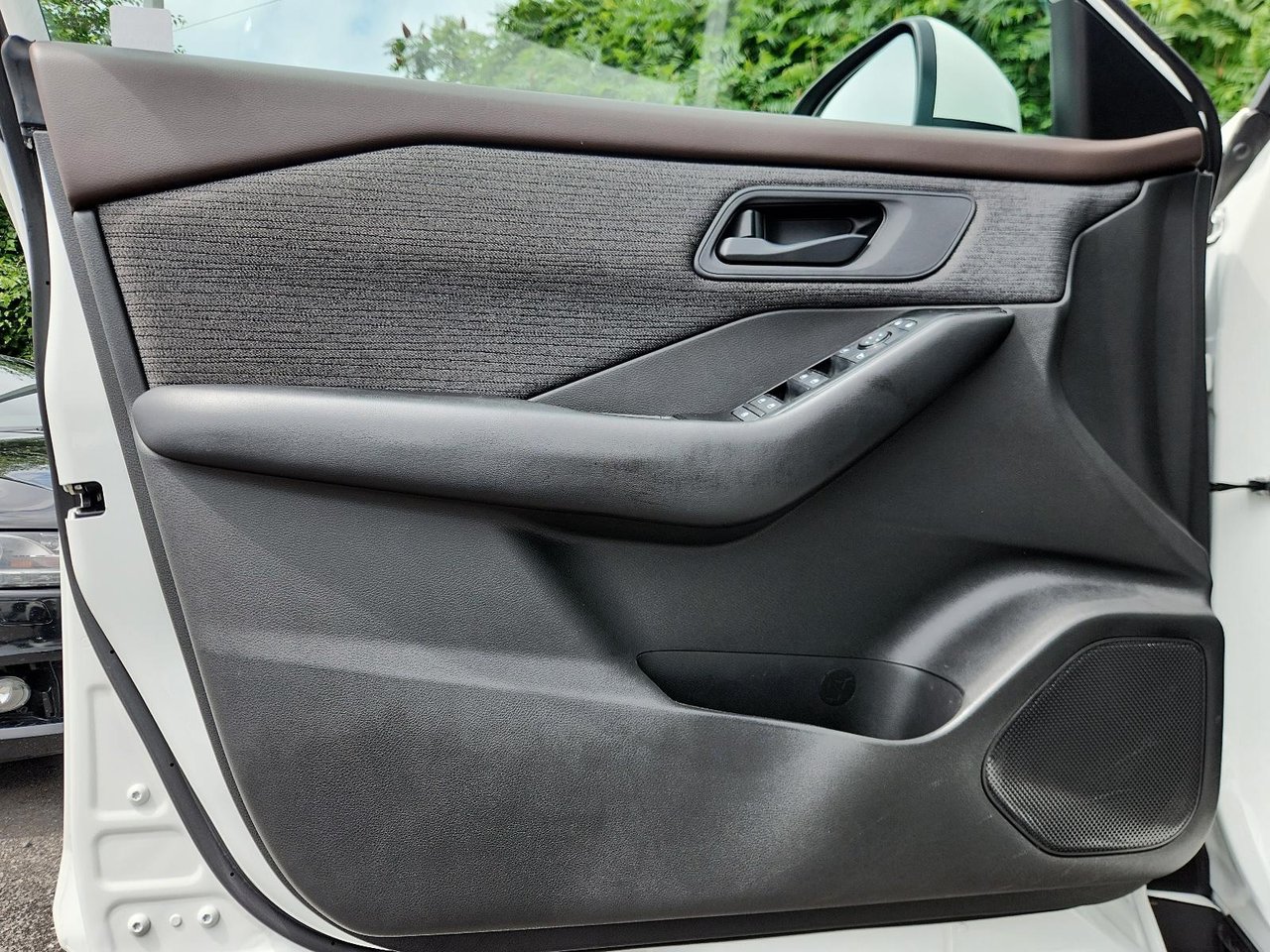 2023 Nissan Rogue S-10