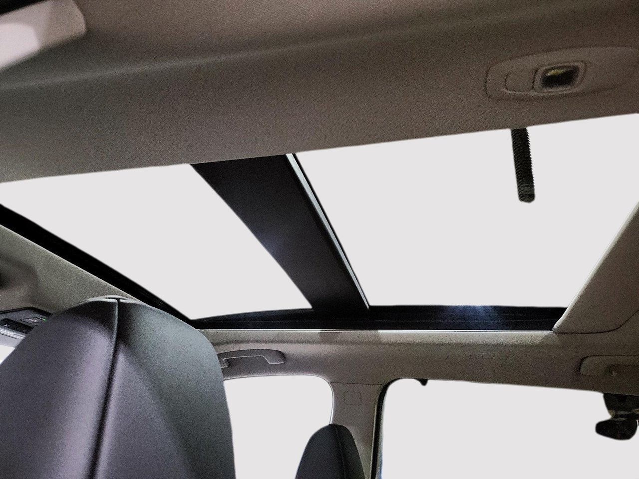 2024 Nissan Rogue SV Moonroof AWD-16