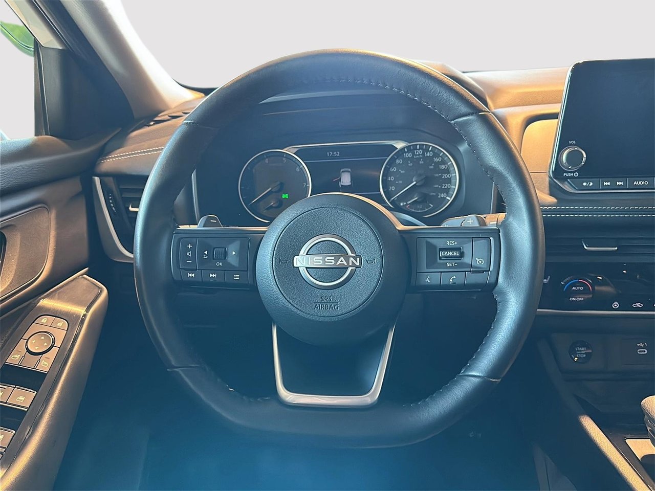 2024 Nissan Rogue S-11