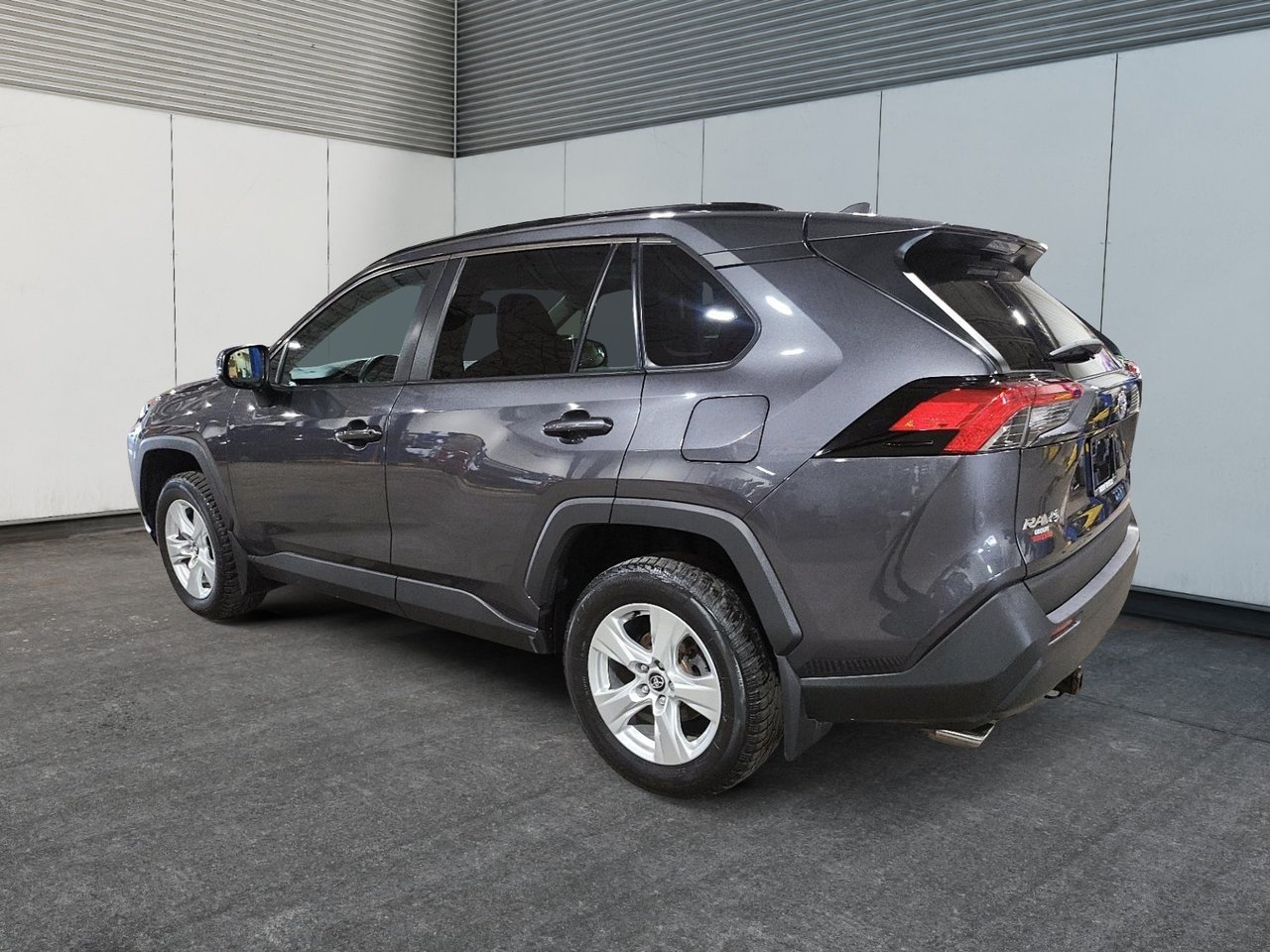 2020 Toyota RAV4 XLE AWD-3