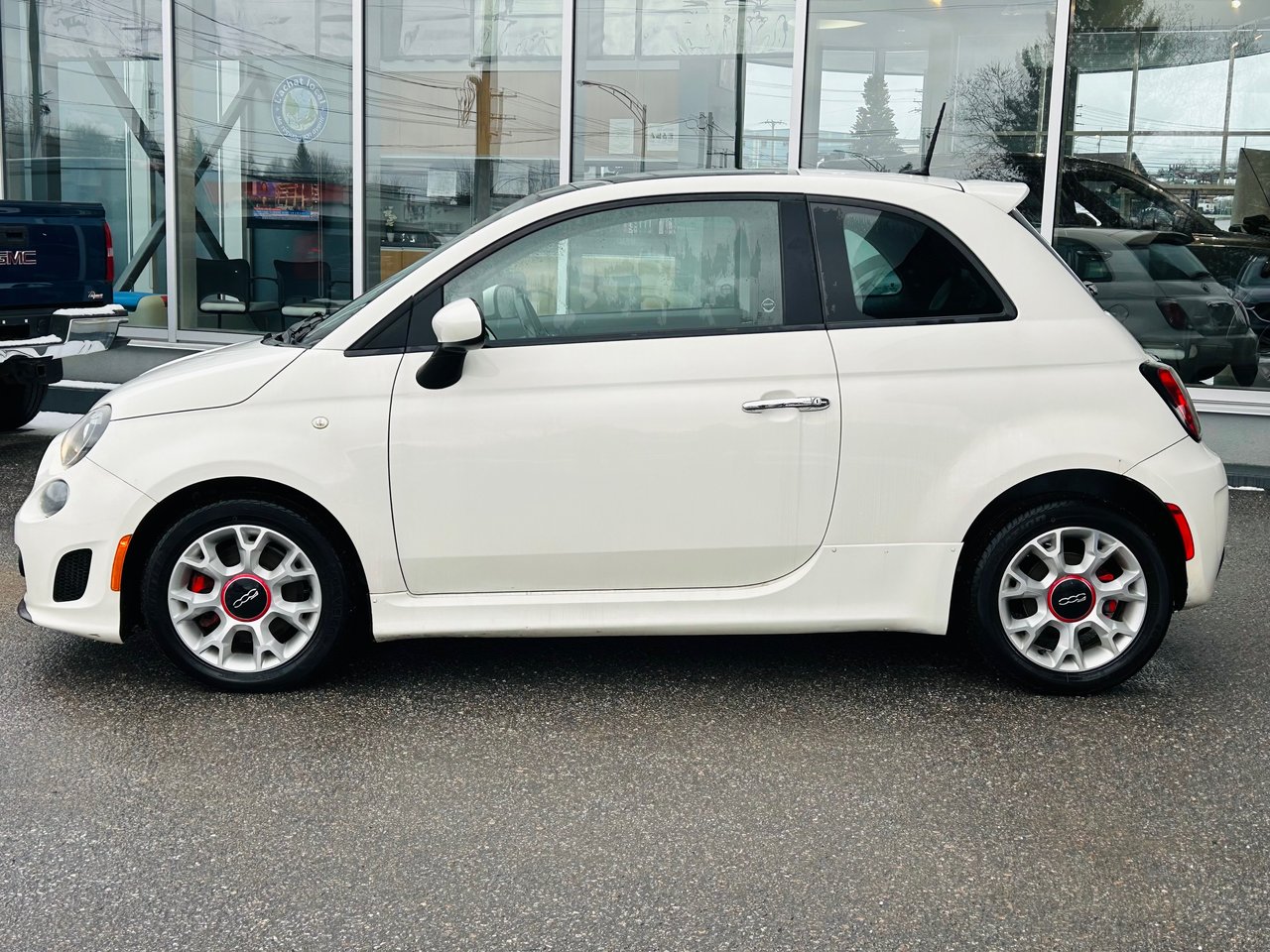 Used 2014 Fiat 500 with 94,065 km for sale at Otogo