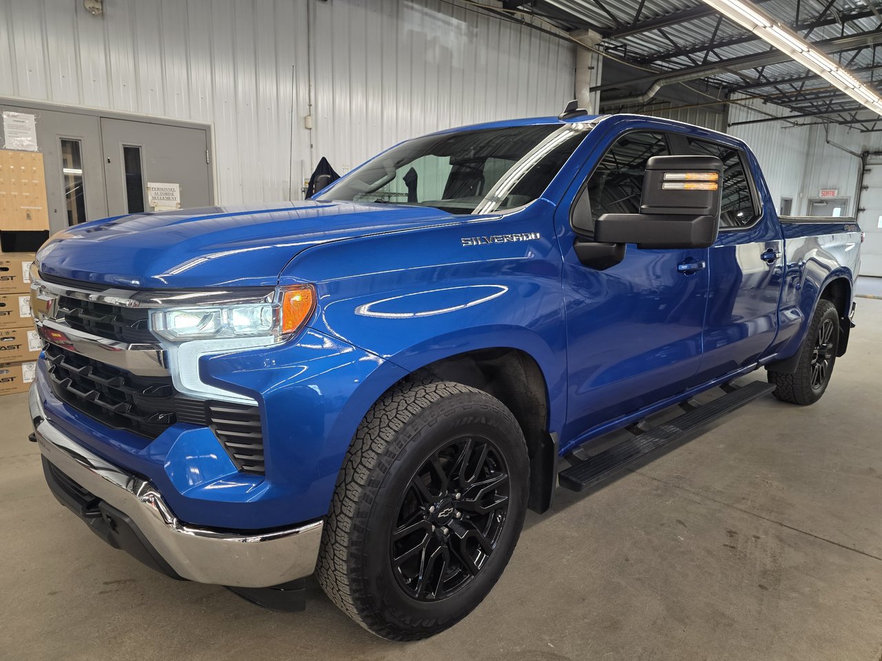 Blue 2023 Chevrolet Silverado 1500 LT Crew Cab 4WD Pickup Truck Four-Wheel Drive Automatic