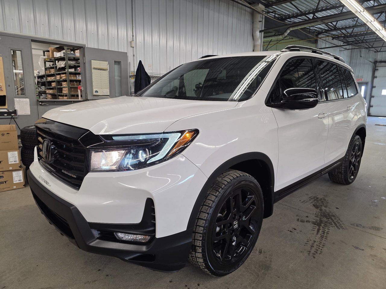 White 2024 Honda Passport Black Edition AWD SUV / Crossover All-Wheel Drive Automatic