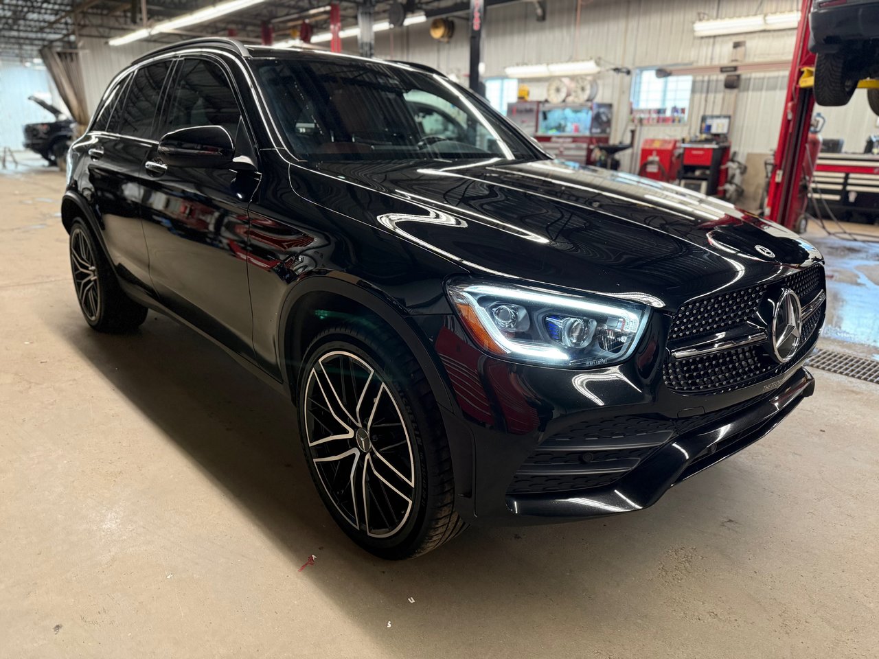 2022 Mercedes-Benz GLC