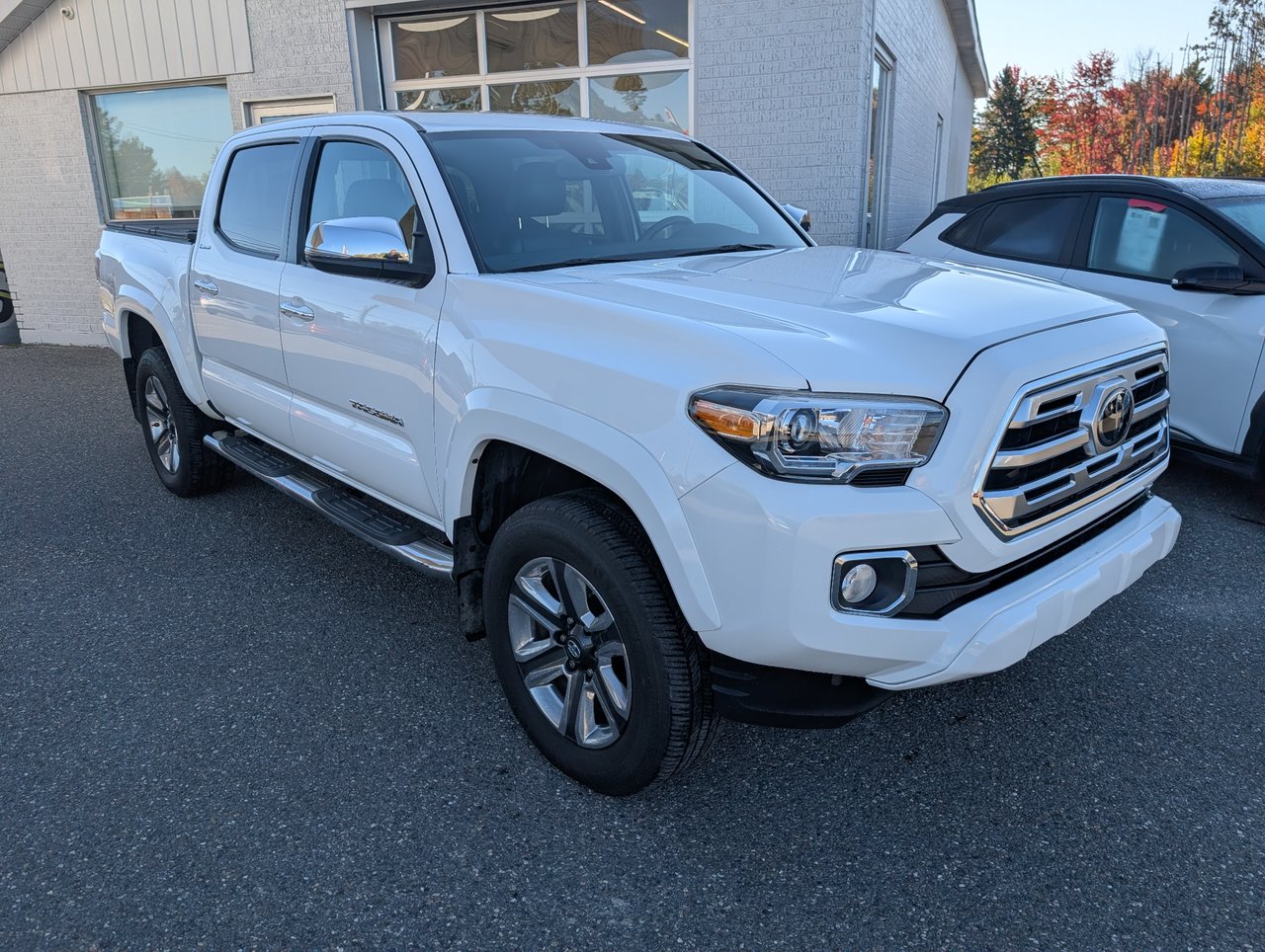 White 2019 Toyota Tacoma Pickup Truck Four-Wheel Drive Automatic