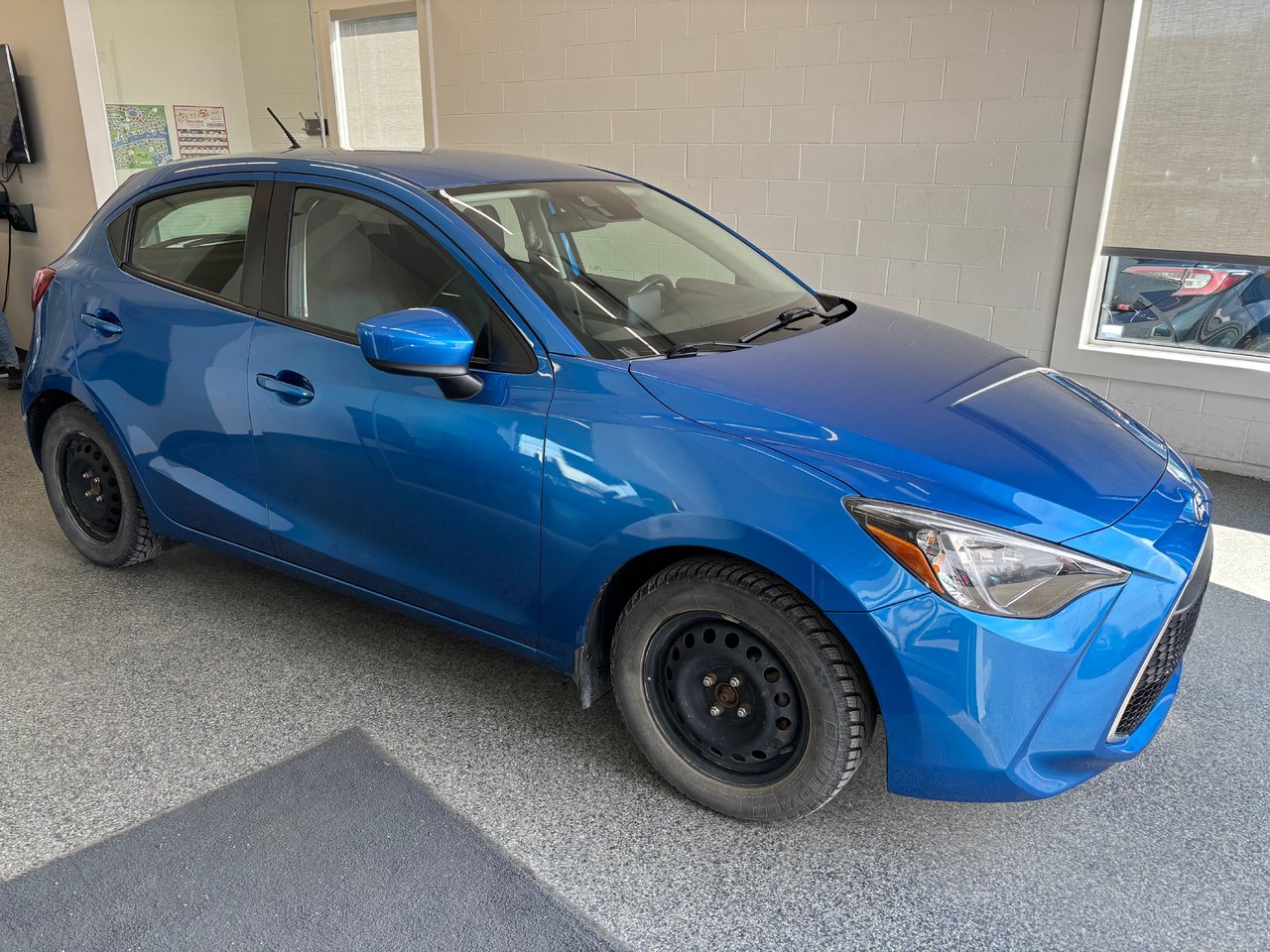 2020 Toyota Yaris LE Hatchback FWD