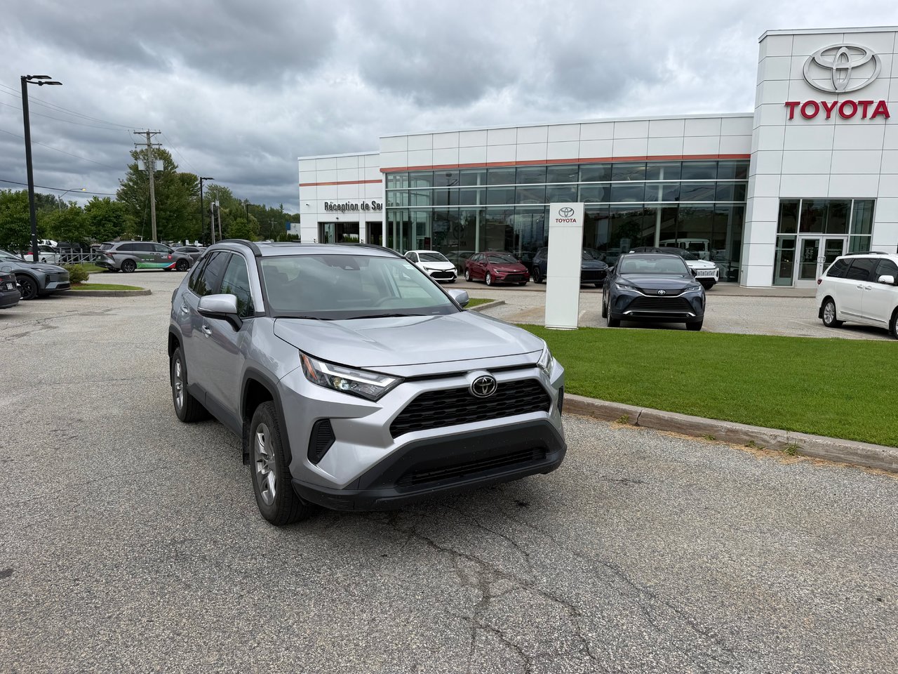 2024 Toyota RAV4 XLE AWD