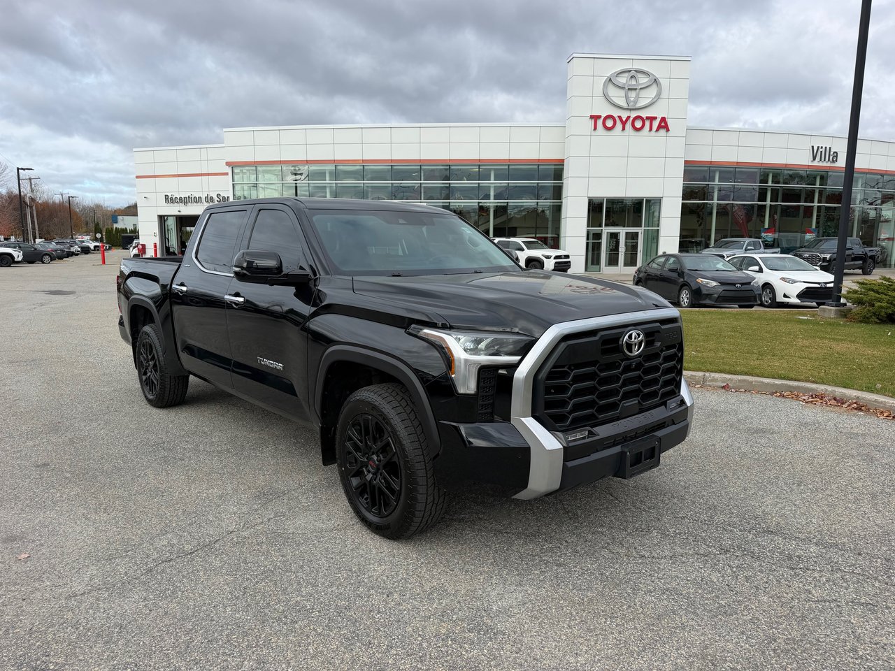 Black 2024 Toyota Tundra Pickup Truck Four-Wheel Drive Automatic