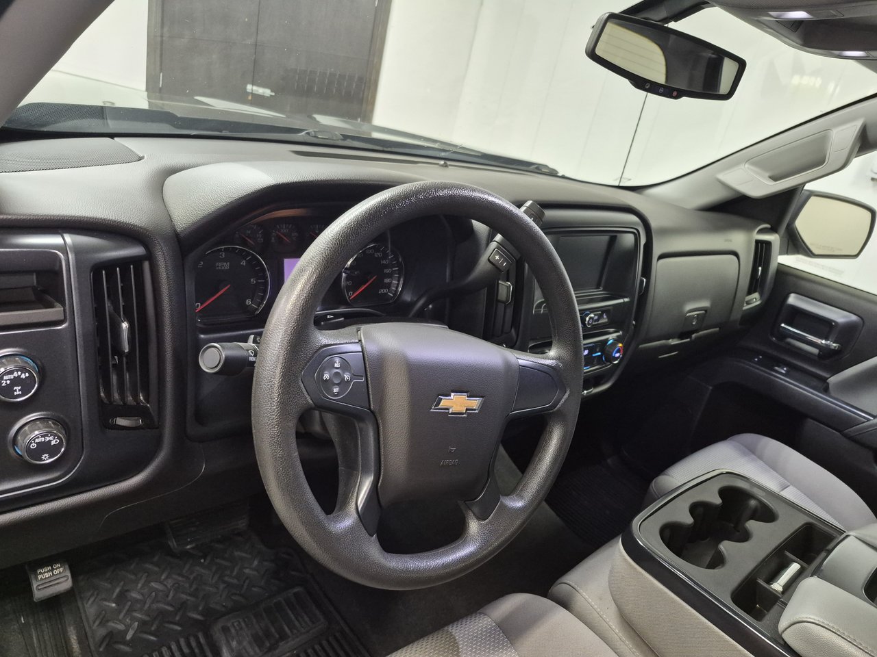 Chevrolet SILVERADO 1500 LD CUSTOM 2019-6