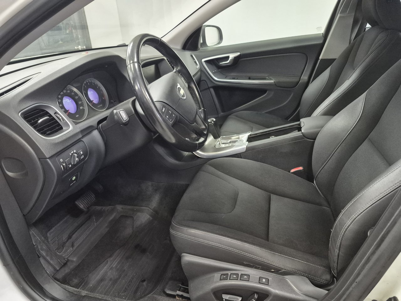 2012 Volvo S60 T5 LEVEL I-11