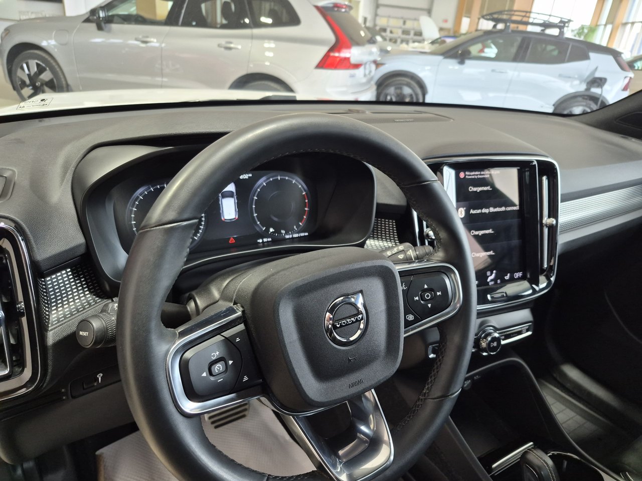 2022 Volvo XC40 R-DESIGN-9