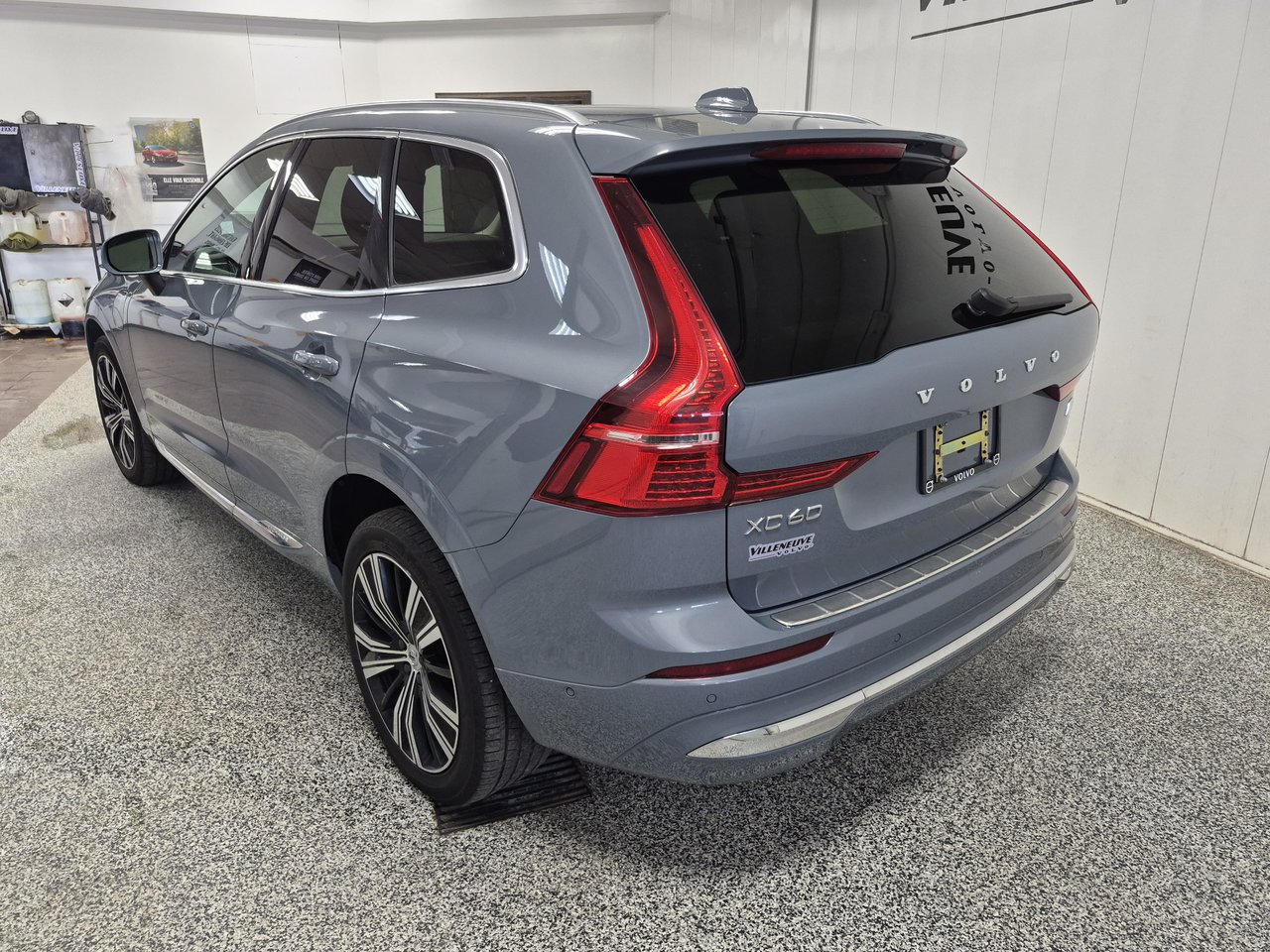 2023 Volvo XC60 RECHARGE PLUS BRIGHT THEME-2