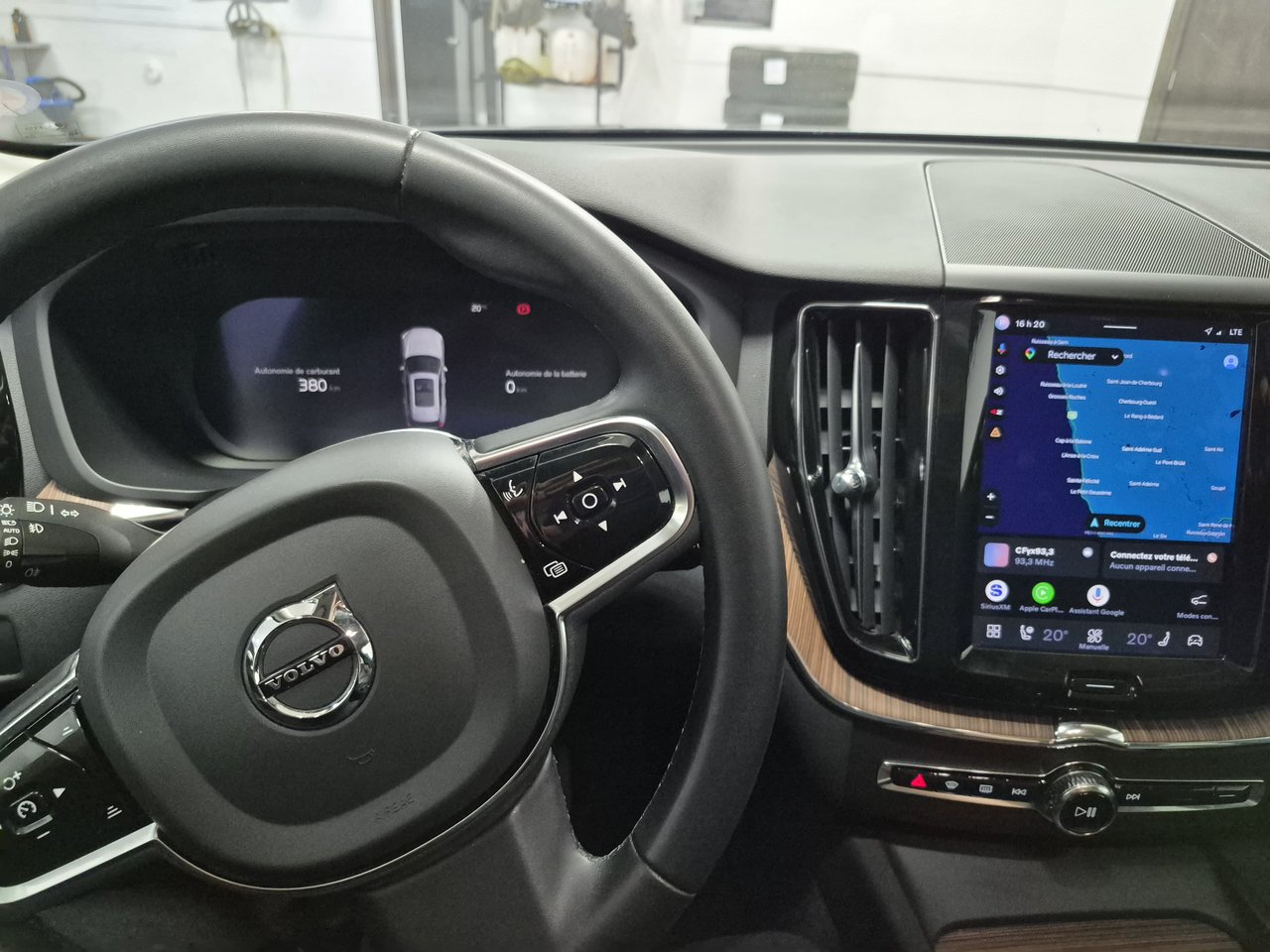 2023 Volvo XC60 RECHARGE PLUS BRIGHT THEME-9