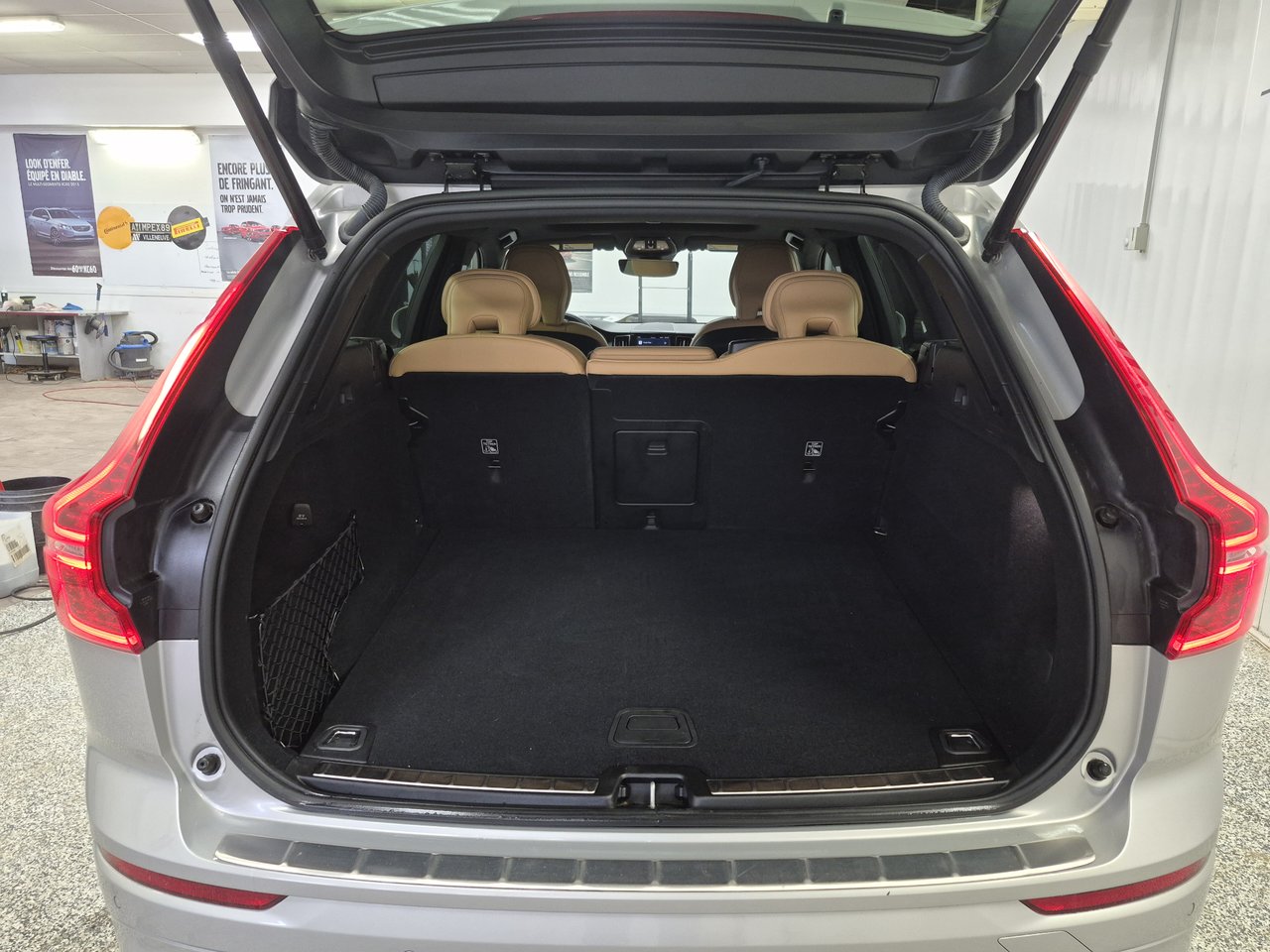 Volvo XC60 INSCRIPTION 2022-13