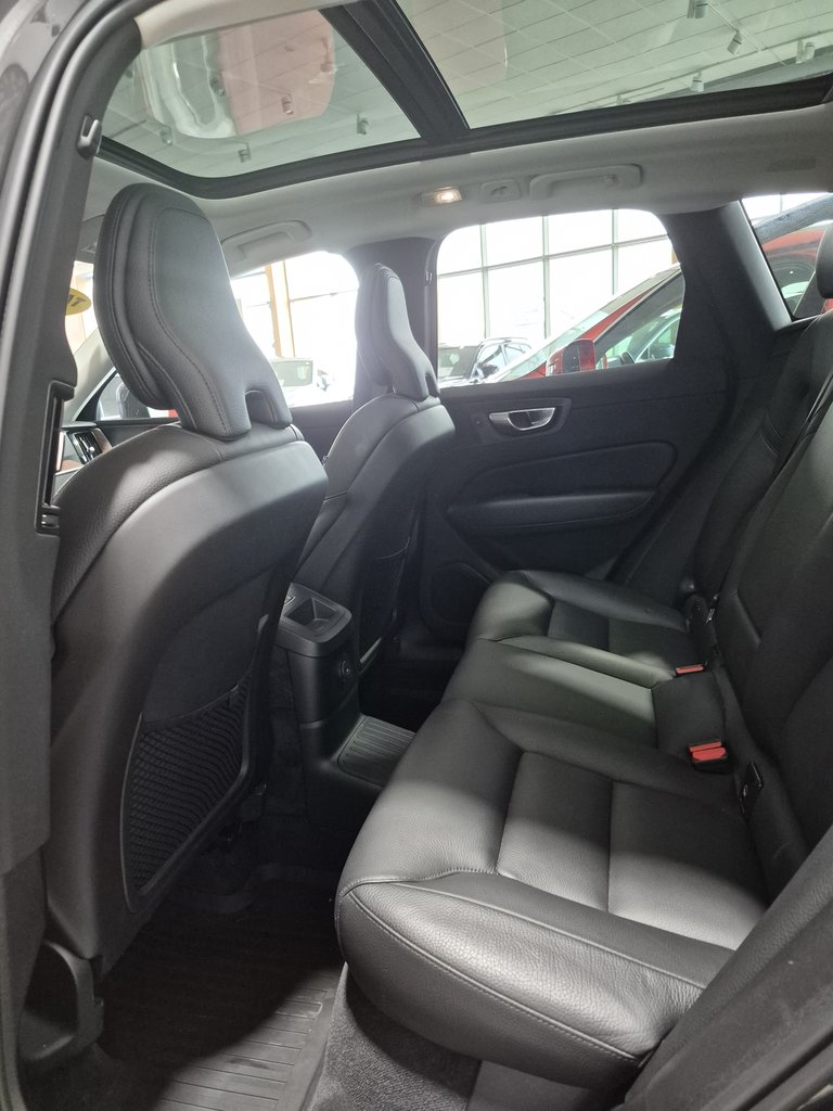 2022 Volvo XC60 INSCRIPTION EXPRESSION-19