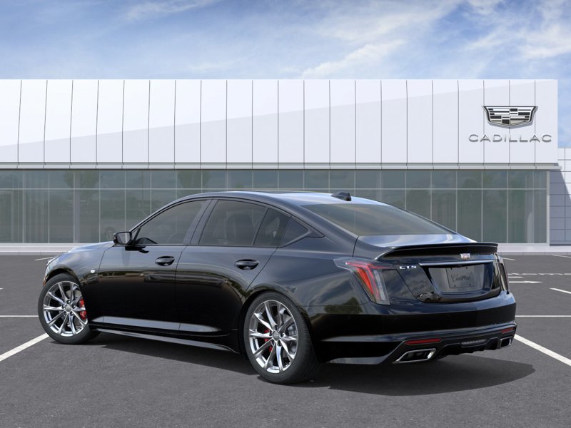 Cadillac CT5 2026