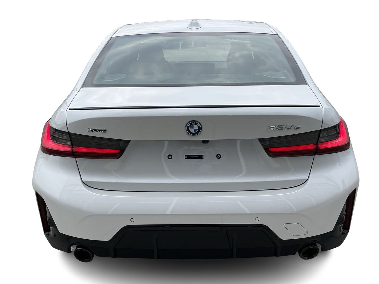 New 2023 Mineral White Metallic BMW 330e xDrive NA image 9