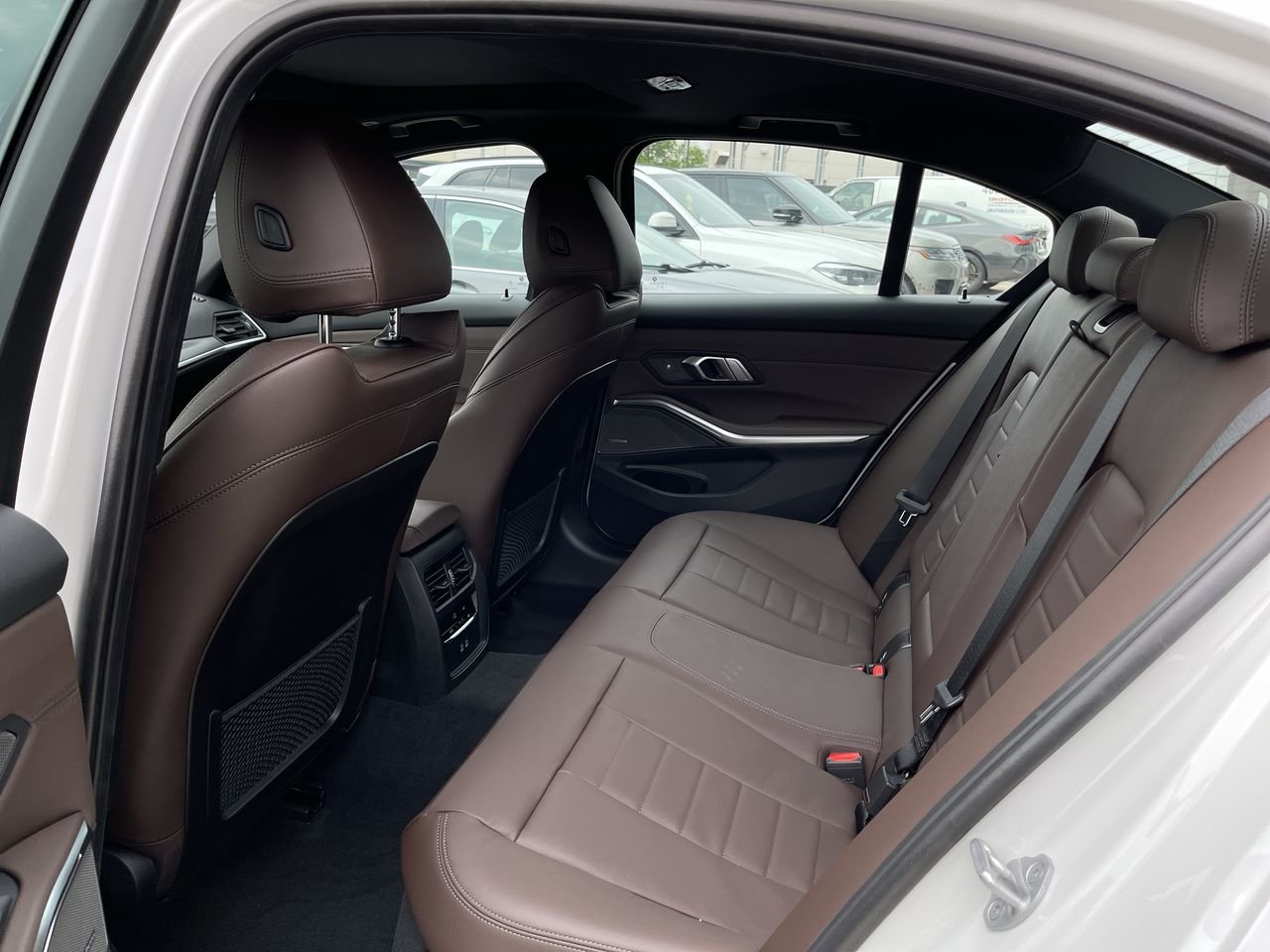 New 2023 Mineral White Metallic BMW 330e xDrive NA image 28